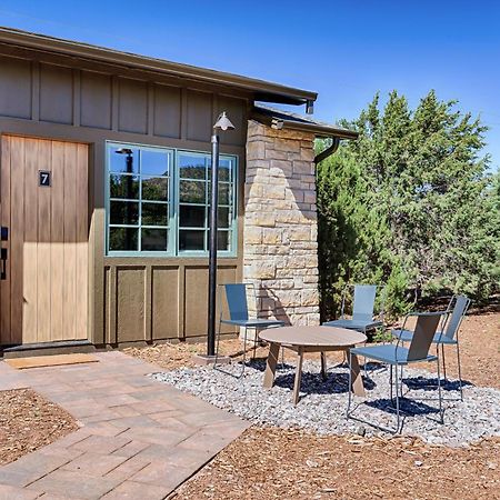 Inn History Grand Canyon Cabin Williams Extérieur photo